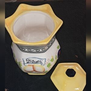 VINTAGE NONNI'S BISCOTTI CERAMIC COOKIE JAR